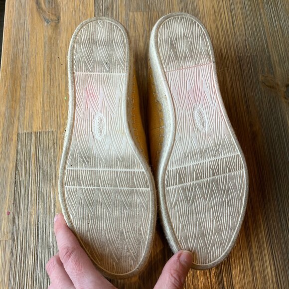 Dr. Scholls Be Energized Find Me slip on flat espadrille yellow size 6M - Picture 7 of 7